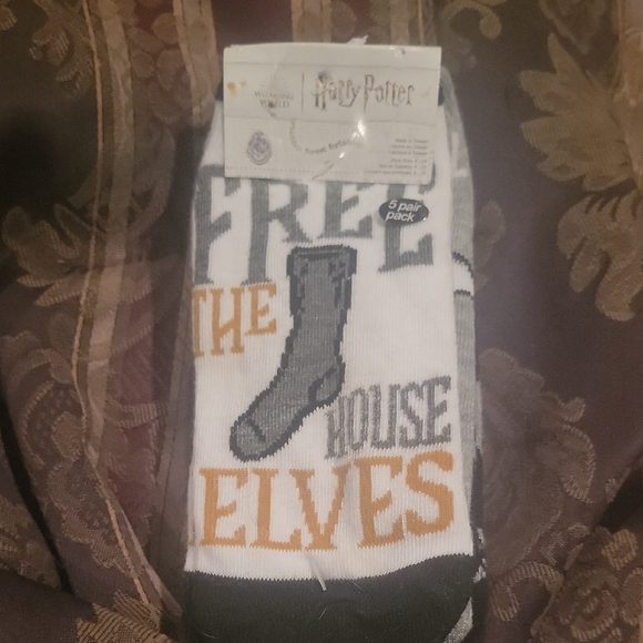 Warner Bros. Accessories - Harry Potter 5  Pair Comfy Socks Five Different Colors Love
